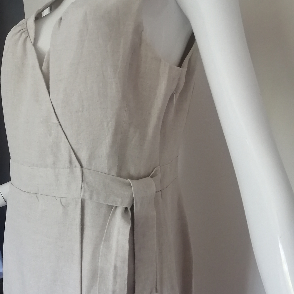Cream Tan V-Neck Sleeveless Sheath Mini Dress - Picture 6 of 8
